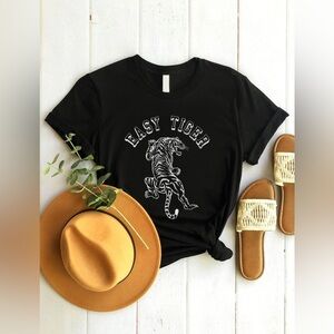 Black TRIBE “Easy Tiger” Graphic T-Shirt Top Sz M